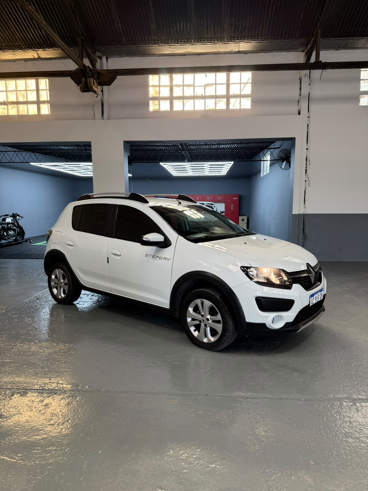 RENAULT - SANDERO  STEEPAY  INTENSE    1.6  - MANUAL - 2018